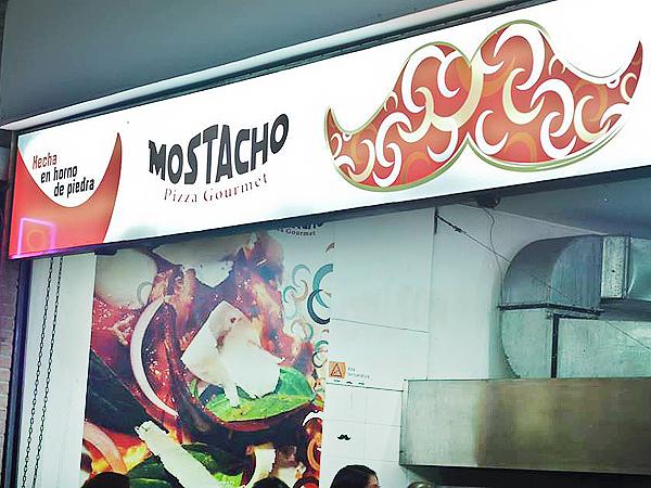 Mostacho Pizza Gourmet